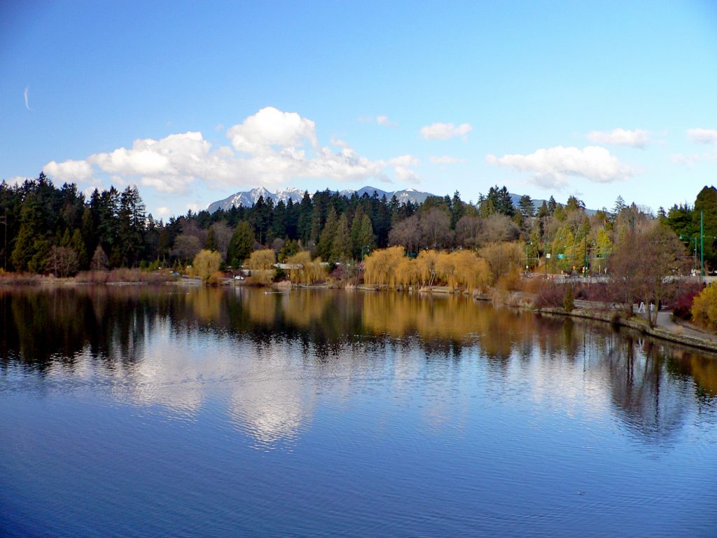 By Craig Nagy from Vancouver, Canada - Lost Lagoon, CC BY-SA 2.0, https://commons.wikimedia.org/w/index.php?curid=2776043